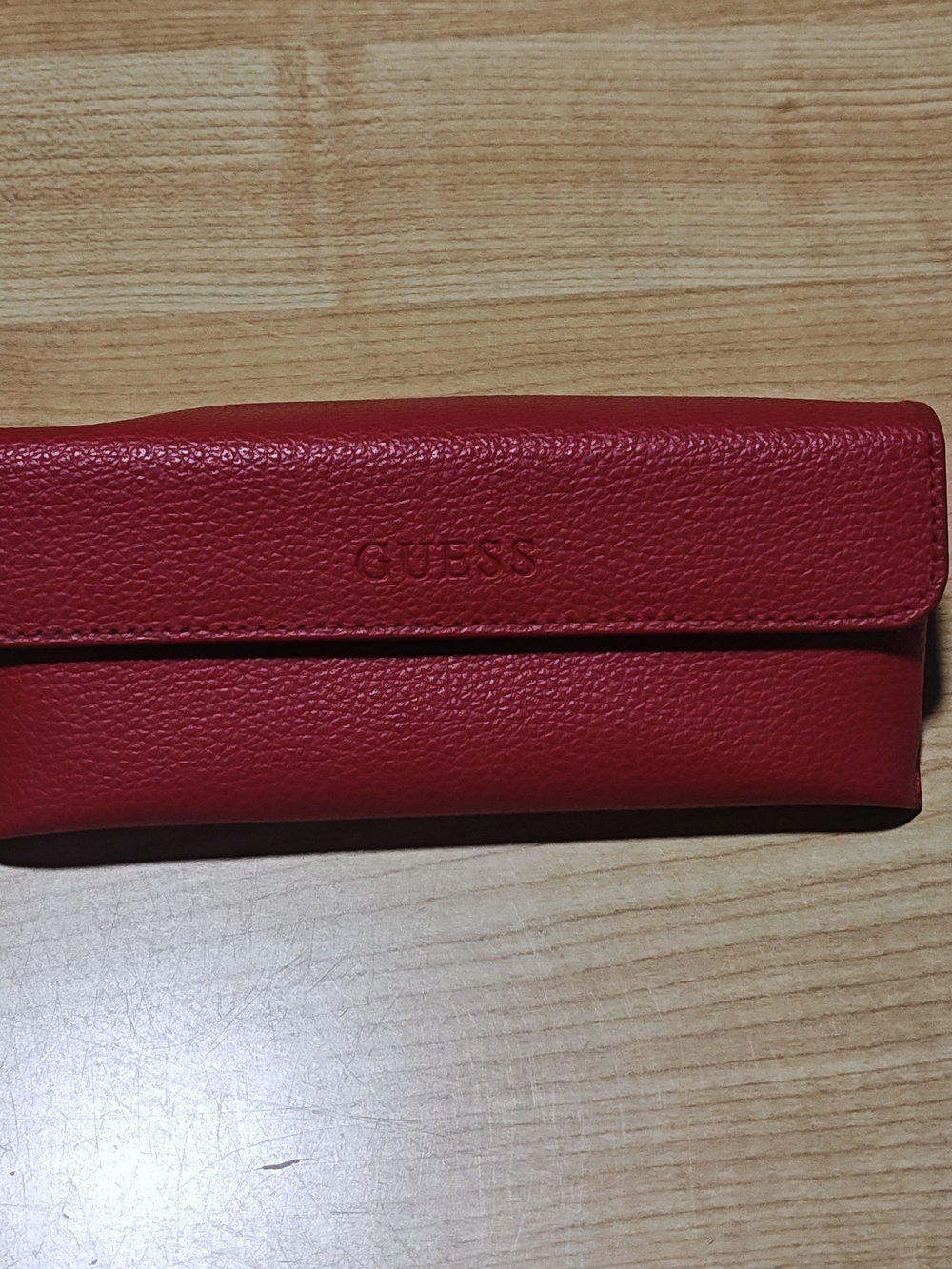Guess Red Faux Leather Eyeglass Case Velvet Lined Snap Closure